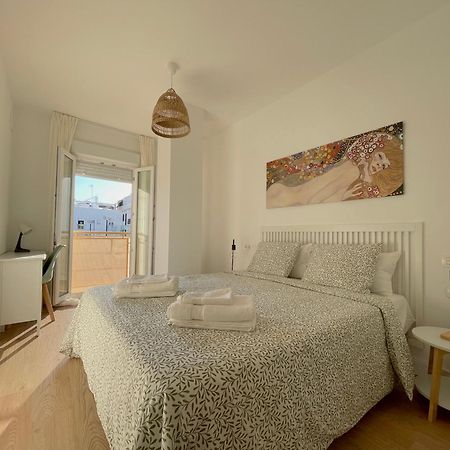 Apartamento La Botica Garaje Incluido Уелва Екстериор снимка